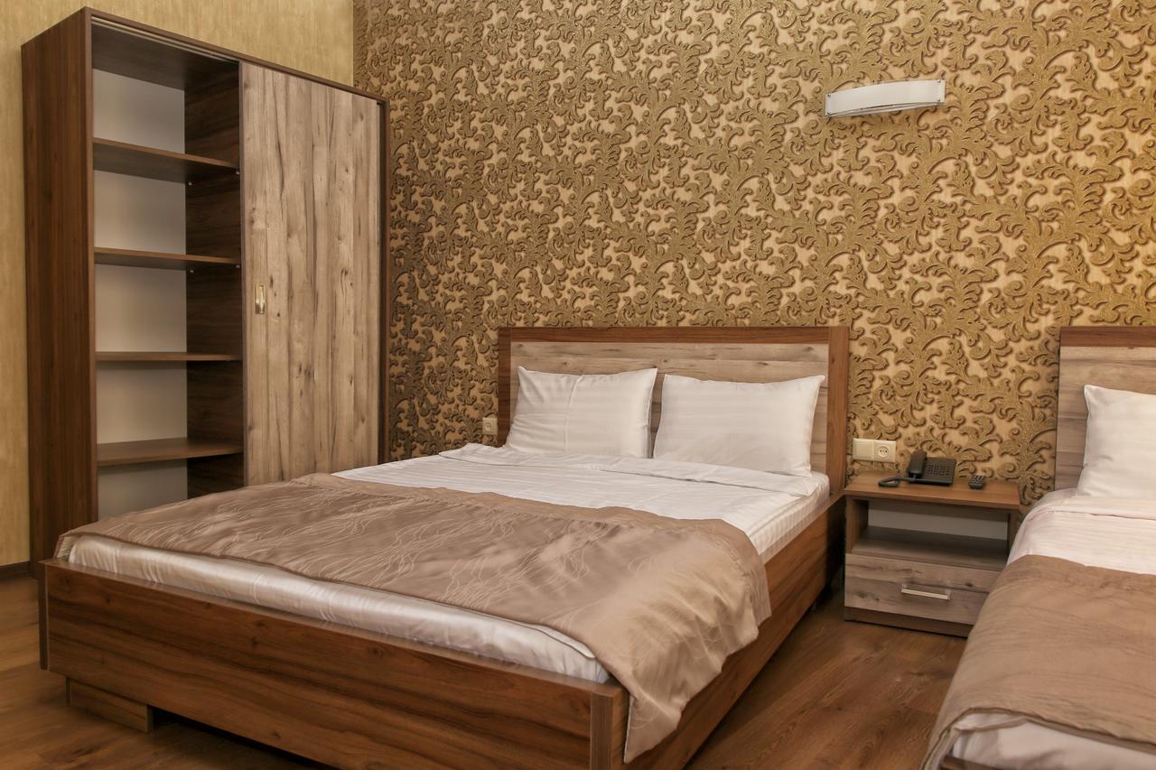 Hotel Gureli Тбилиси Екстериор снимка